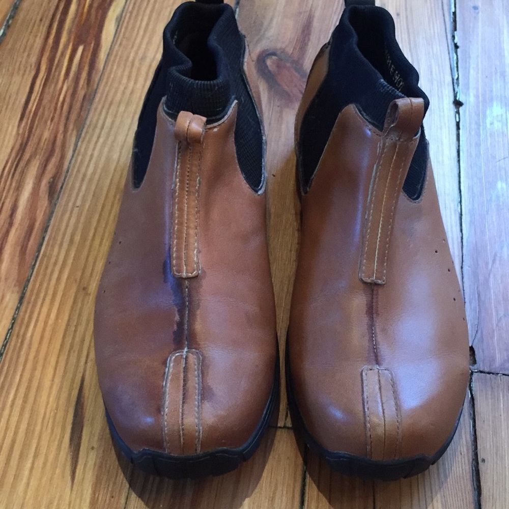 Men’s Columbia leather ankle boots size 9